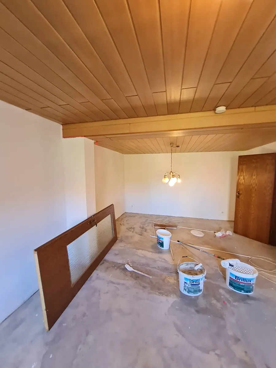 Wohnzimmer Altbau frisch gestrichen Brillux Farbe