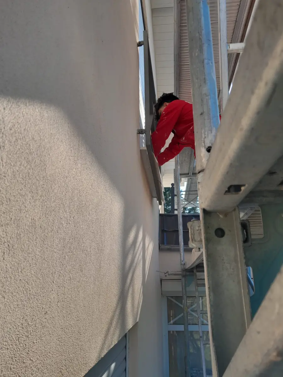 Fassade Bensheim im Anstrich — gleichmäßiger Auftrag Caparol