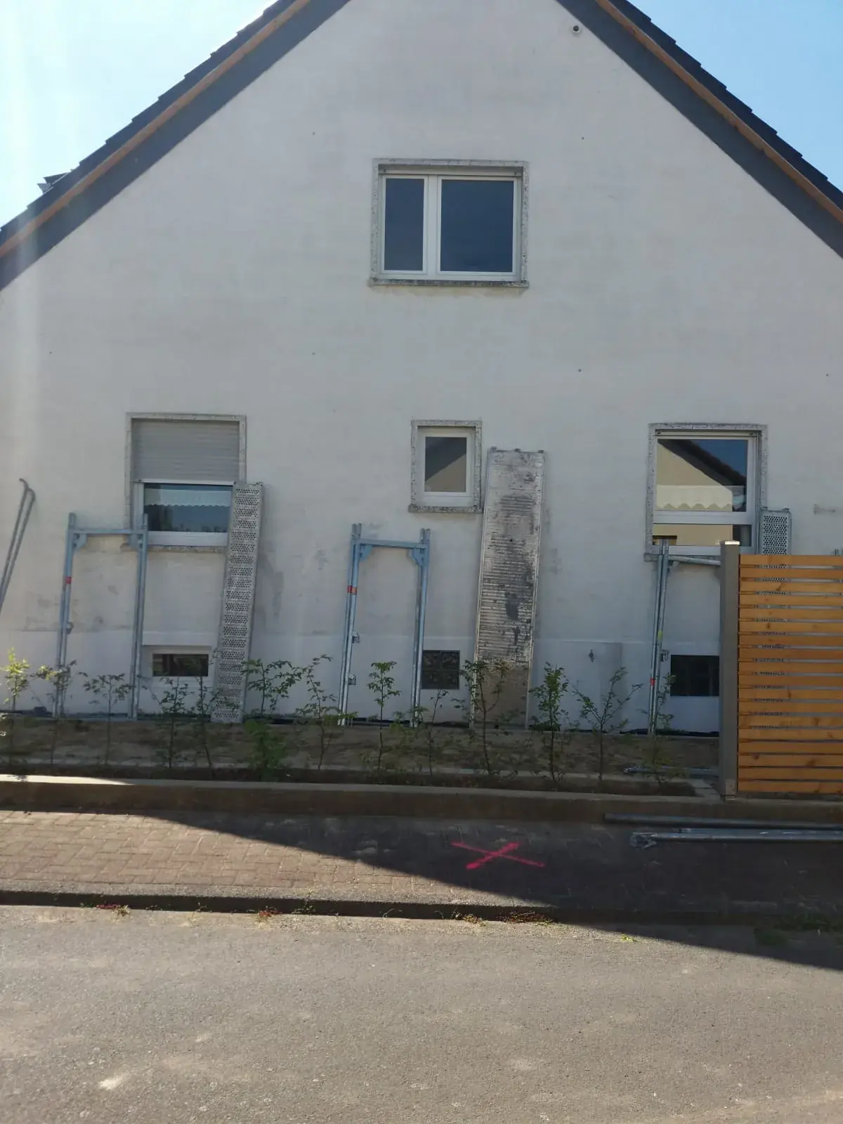 Putzarbeiten an der Fassade – Unterputz und Armierungsgewebe