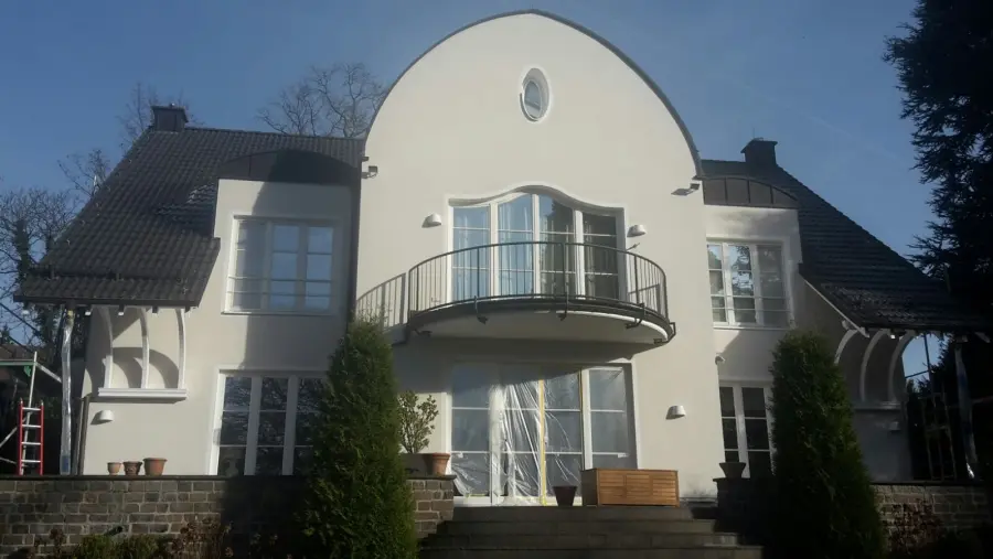 Villa Fassadensanierung Kronberg — Andymen Maler mit Stern